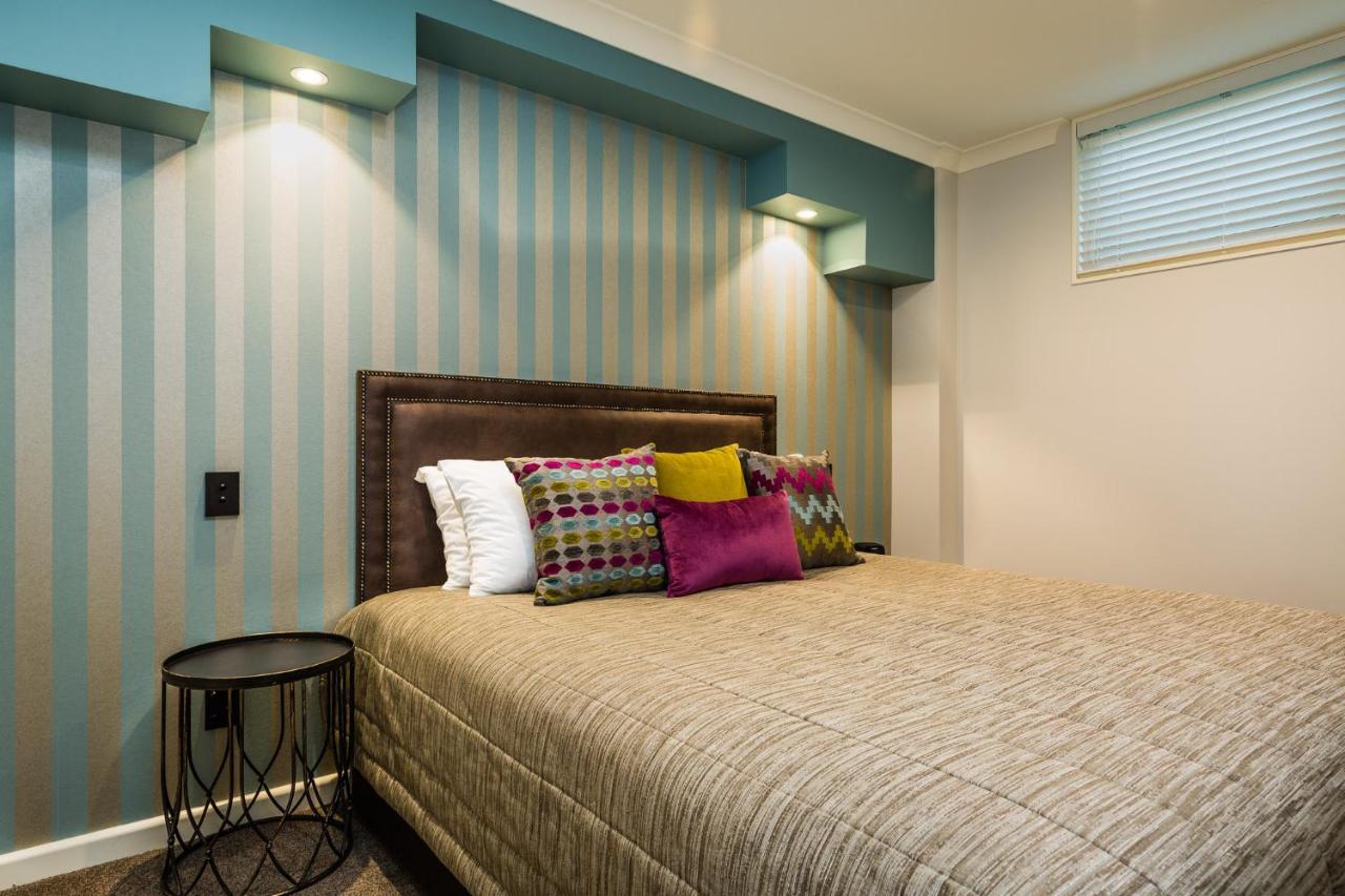 Pebble Beach Motor Inn Napier Luaran gambar A bedroom